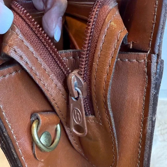 HARTMANN VINTAGE PORTFOLIO LEATHER EXECUTIVE STRUCTURED BRIEFCASE - Picture 10 of 14